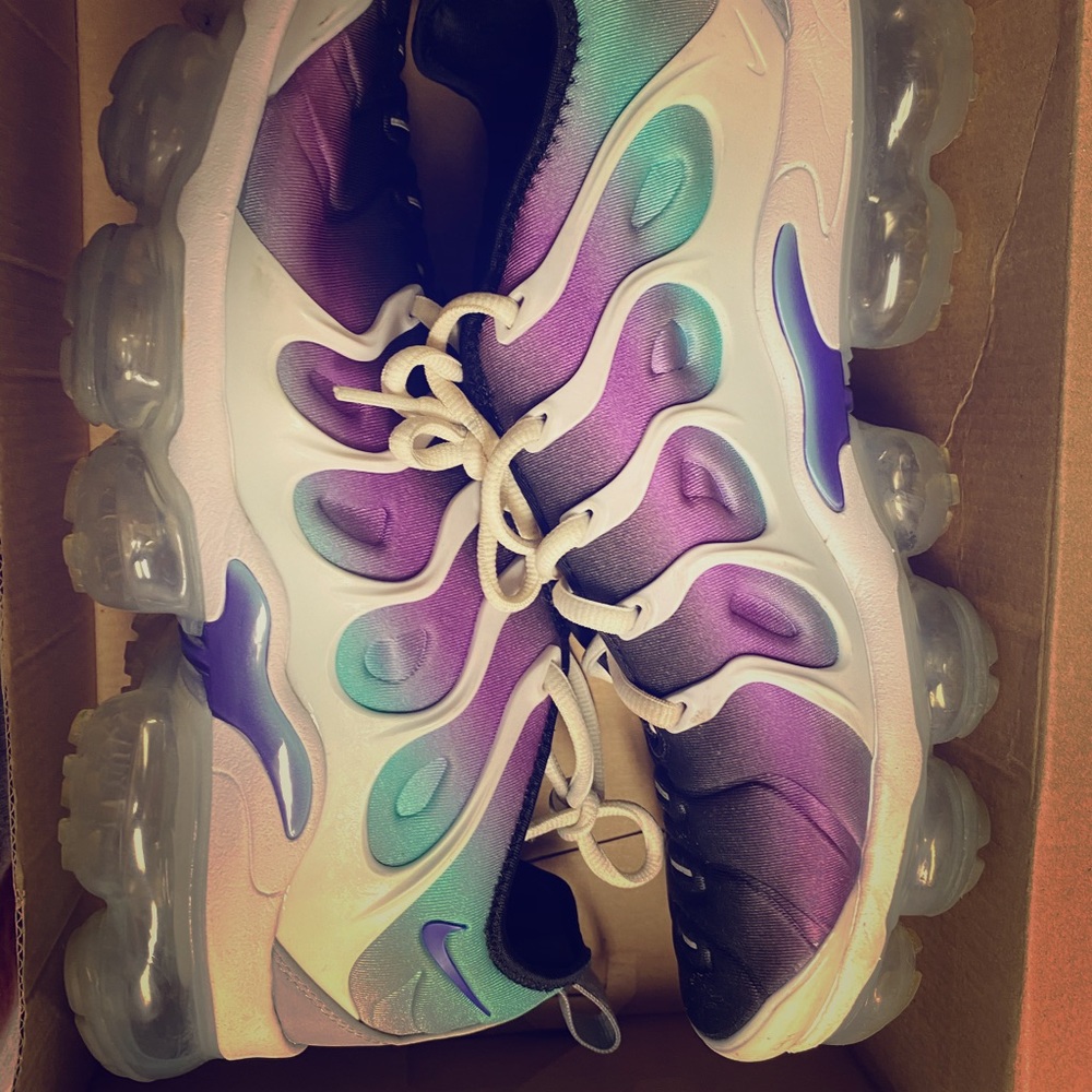 Air VaporMax plus Grape